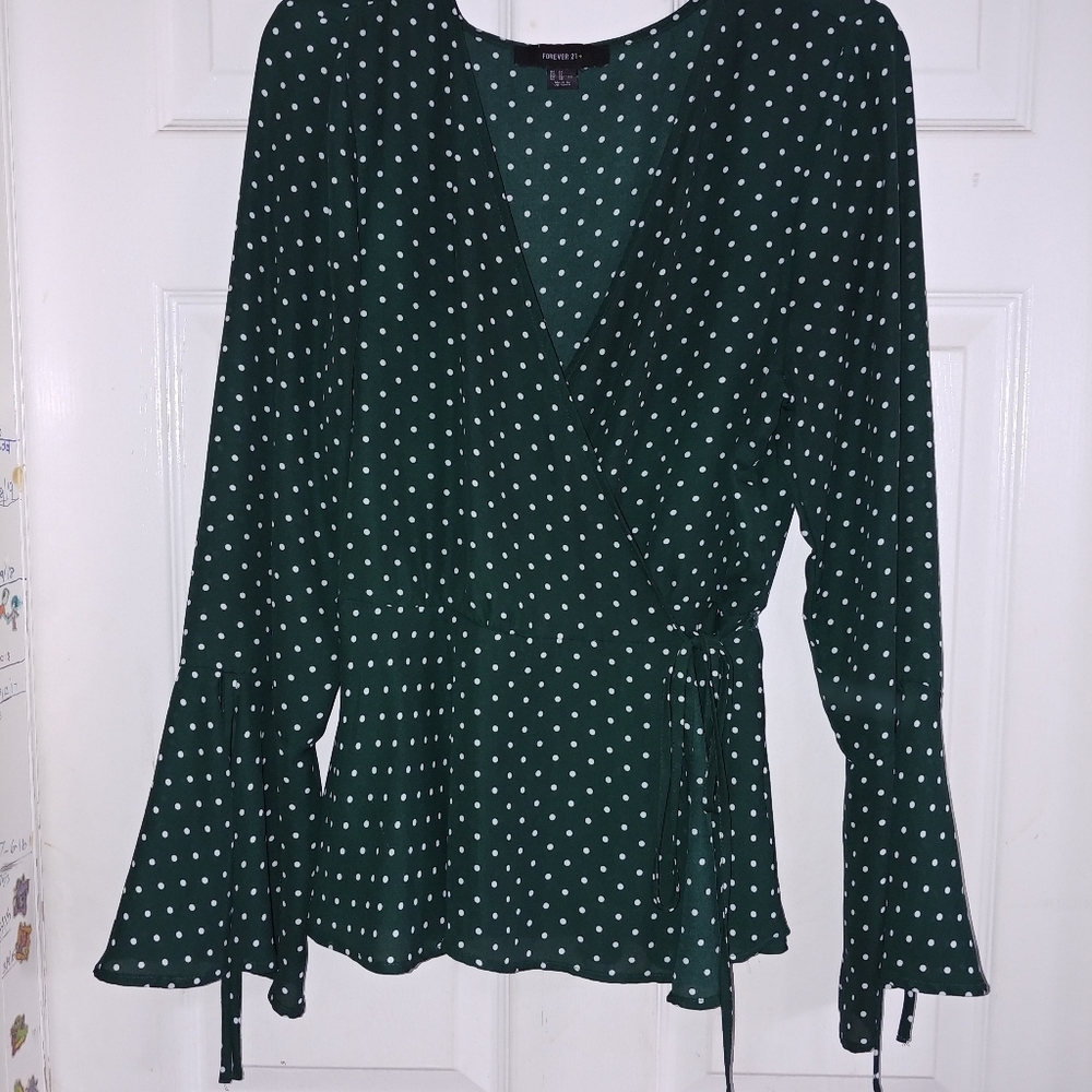 Forever 21 plus size wrap blouse size 1x
